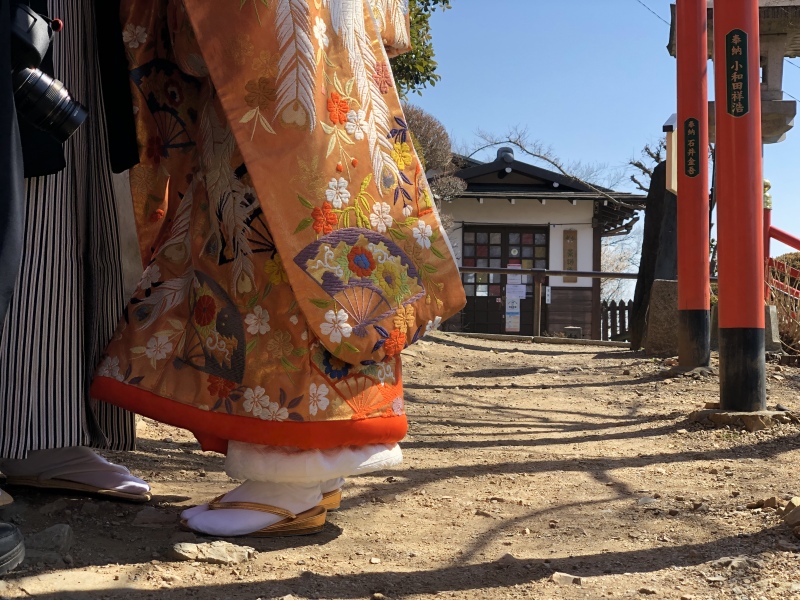 オレンジベースの優しいお色の色打掛