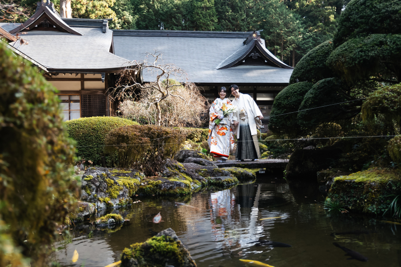 挙式後はロケーションフォトへ♪
