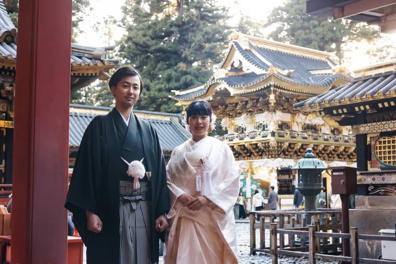 陽明門をバックに!