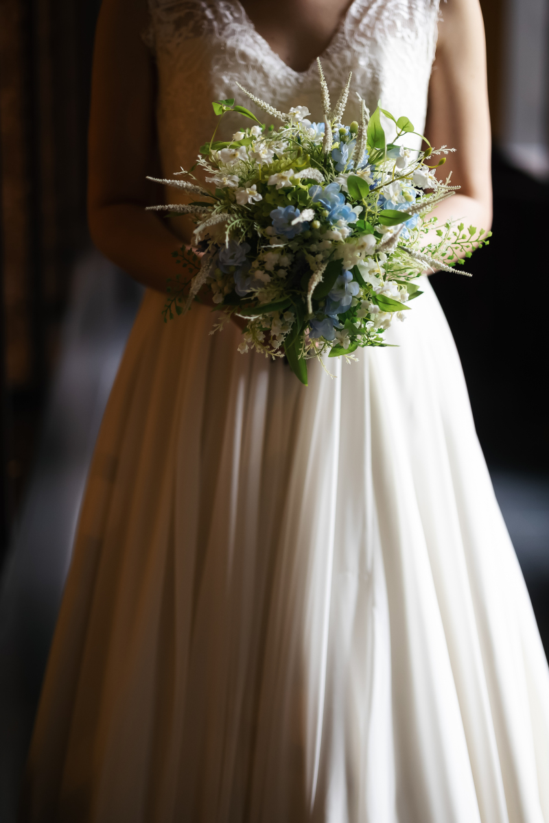 ヘアフラワーやブーケはオリジナル！