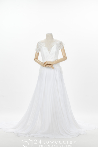 freeW～Vネック半袖ドレス