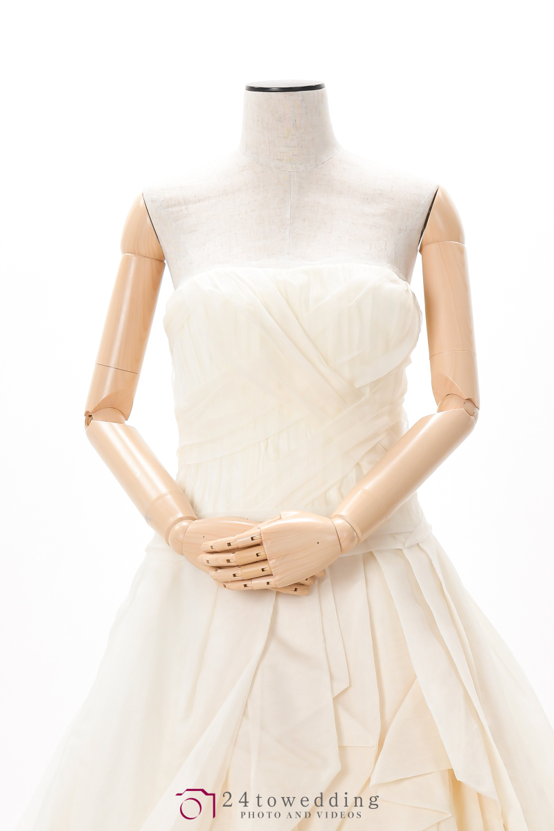 VERAWANGディンドラ　(Aラインのクラシカルドレス)　