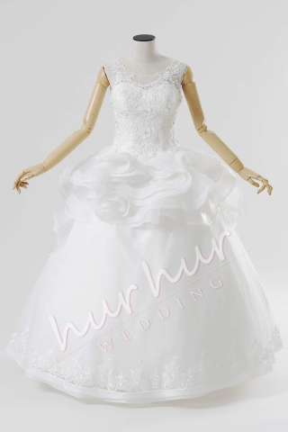 Iris(アイリス)〜デコルテレースのフリルドレス