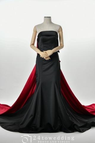 ヨーク～トレーンつきブラックマーメイドドレス