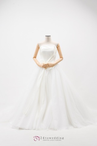 Ilis:イリス　チュールとサテン生地のミックスドレス