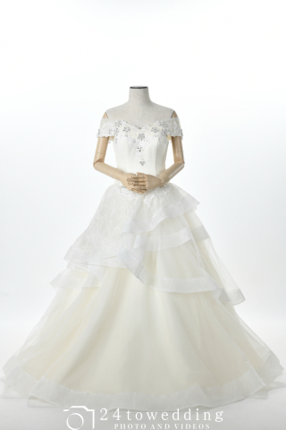 Fran(フラン)〜ティアードフリルのオフショルドレス