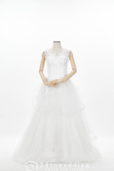 freeJ～幅広の肩紐付きプリンセスドレス