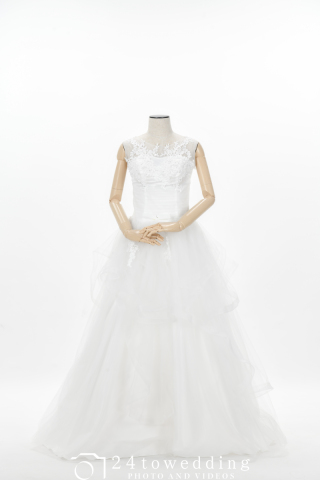 freeJ～幅広の肩紐付きプリンセスドレス