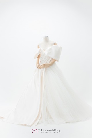 24to weddingの衣装・ドレス【Photorait】
