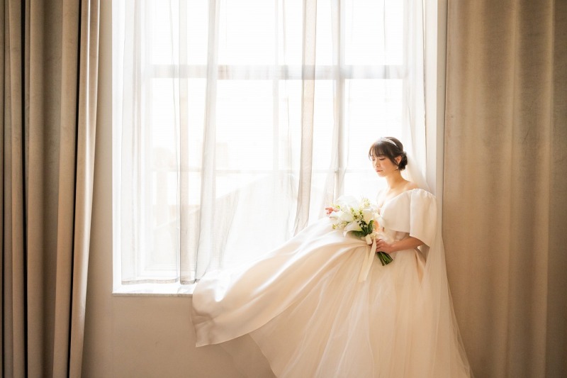 やわらかな自然光が彩る花嫁様らしいのポートレート