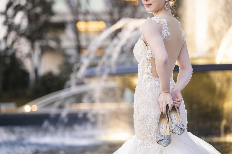 ヒールを見せて…