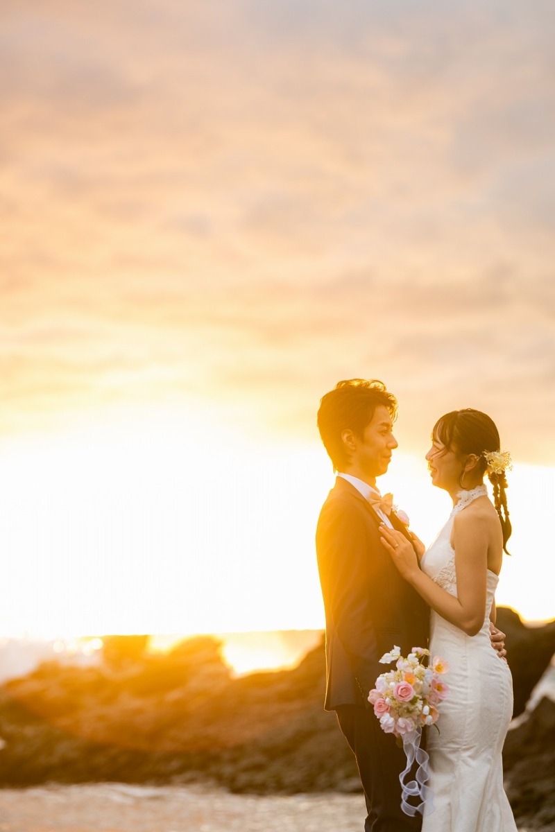 夕日に照らされるおふたり♡