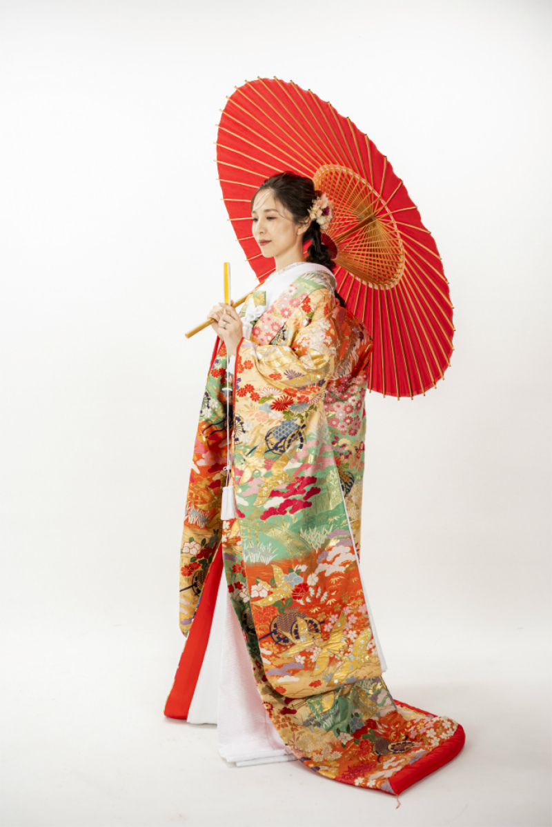 番傘でソロショットを鮮やかに