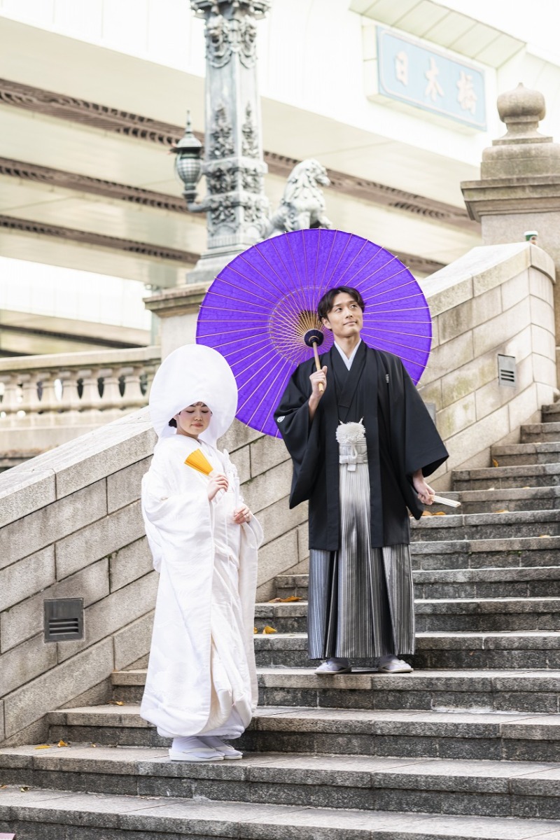 階段で王道ポージング！