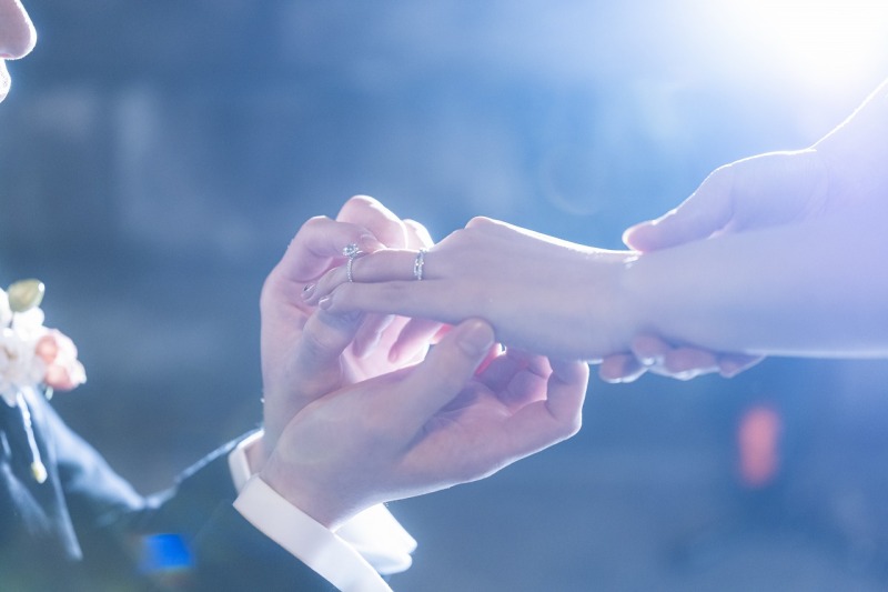 誓いを込めたお手元ショット