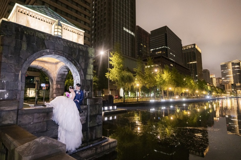 和田倉門から望む街の灯り