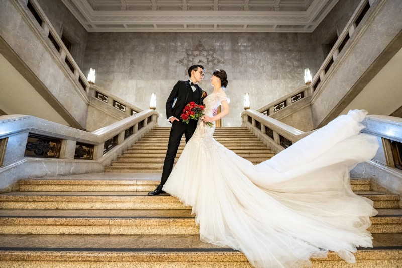 ドレスなびかせショット