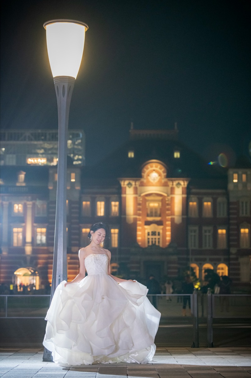 東京駅前でソロショット♪