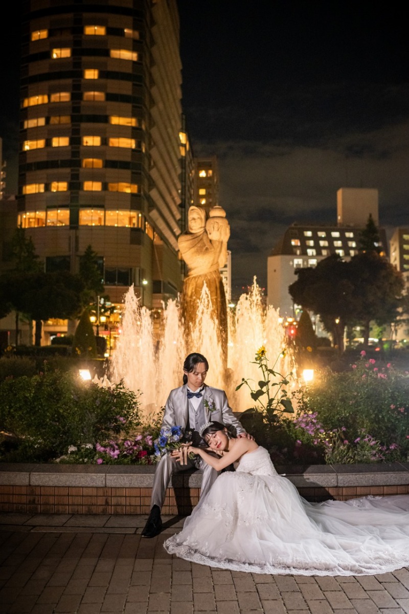 噴水の灯りに包まれて寄り添う、おふたりだけの夜♪