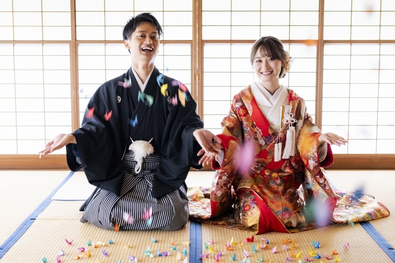 折り紙の鶴と一緒に