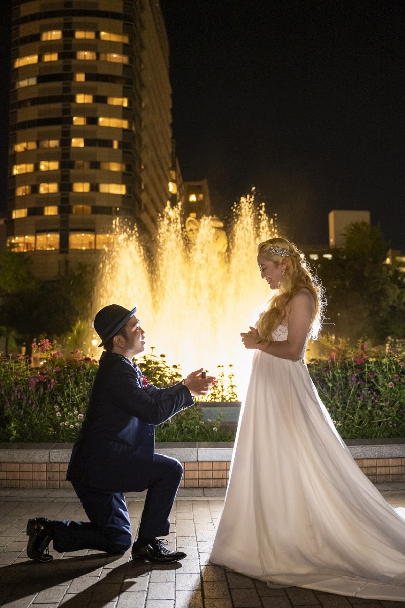 噴水前でプロポーズショット！