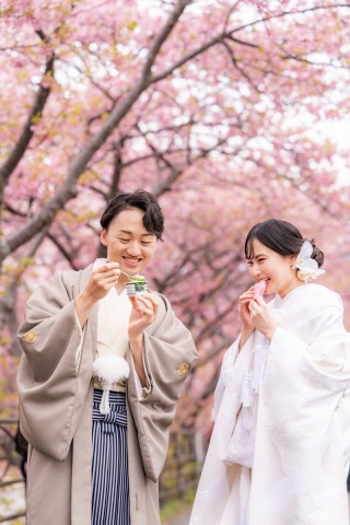 【河津桜】河津桜に彩られた春景色で残す和装ウェディングフォト