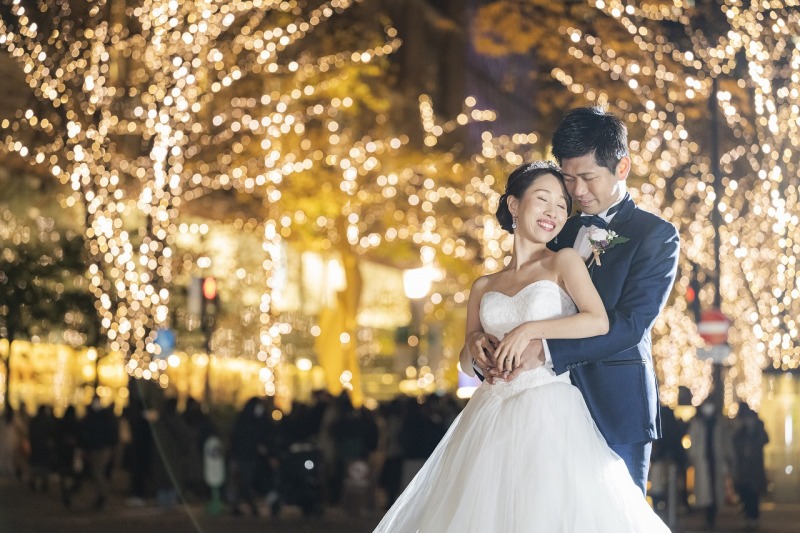 丸の内仲通りで