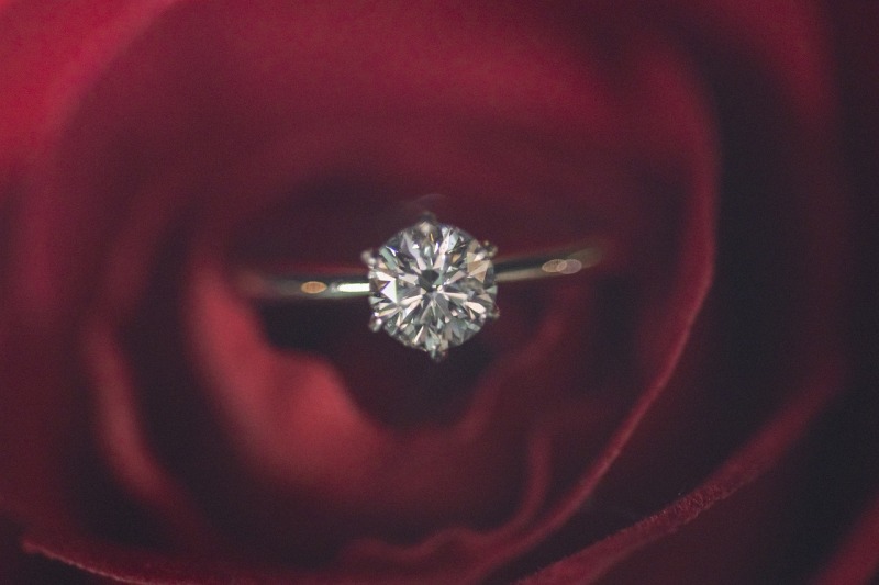 リングのショットは愛に包まれて♡