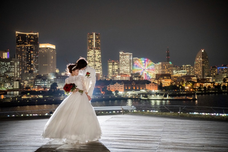 夜景よりも輝くバックハグショット♪