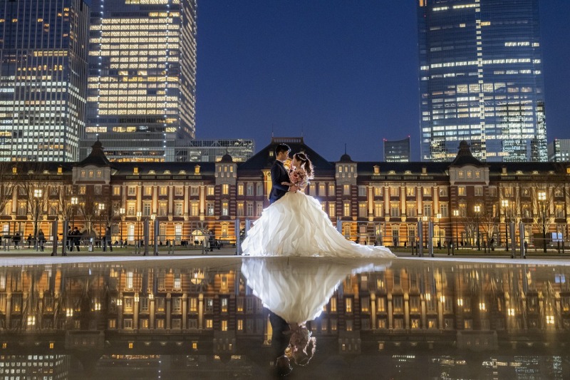 東京駅で映り込みのセンターショット☆