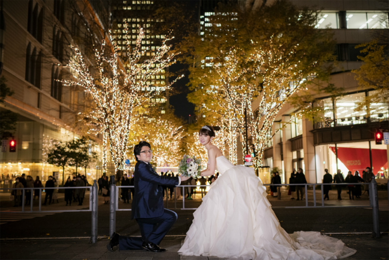 丸の内仲通りで