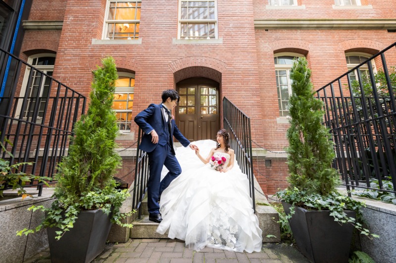 三菱一号館で階段ショット♪