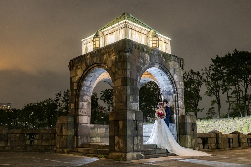 和田倉門で重厚な一枚