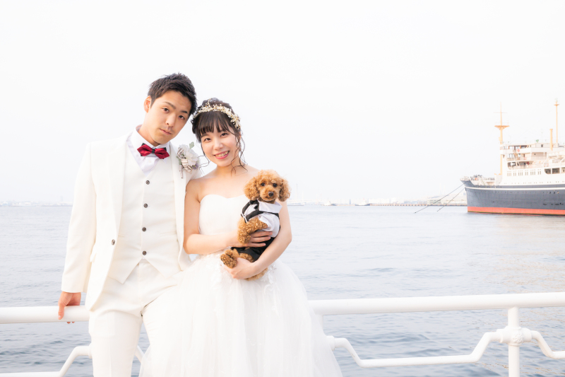 海をバックに☆