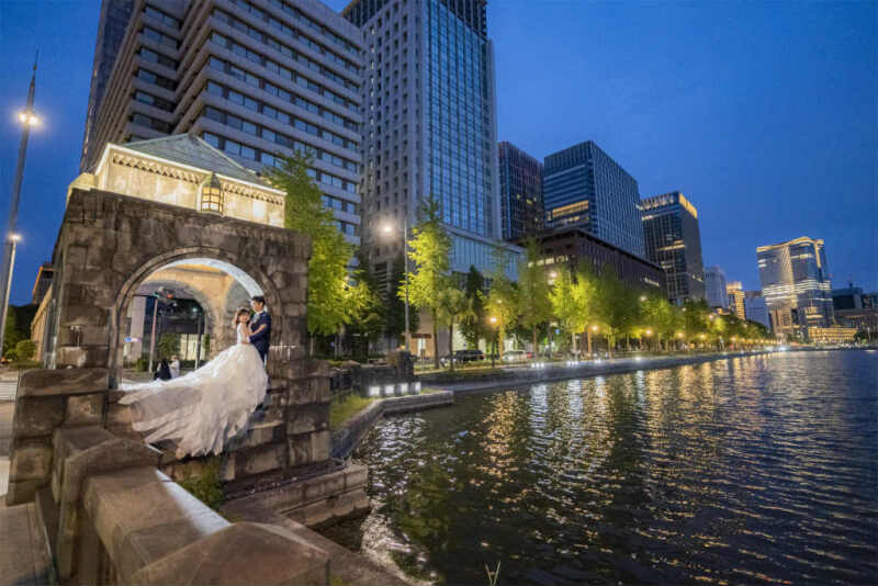 お持ち込みアイテムで個性を魅せる、東京駅周辺フォトウェディング!