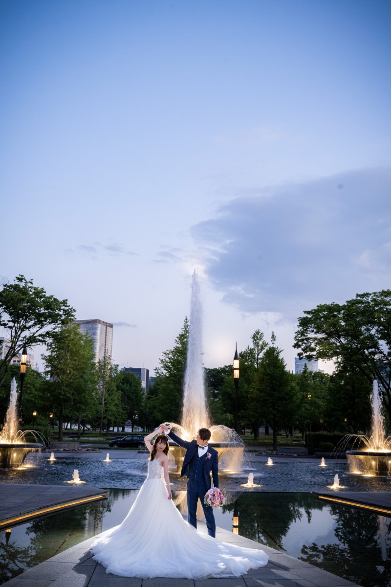 和田倉噴水公園で踊るような1枚を♪