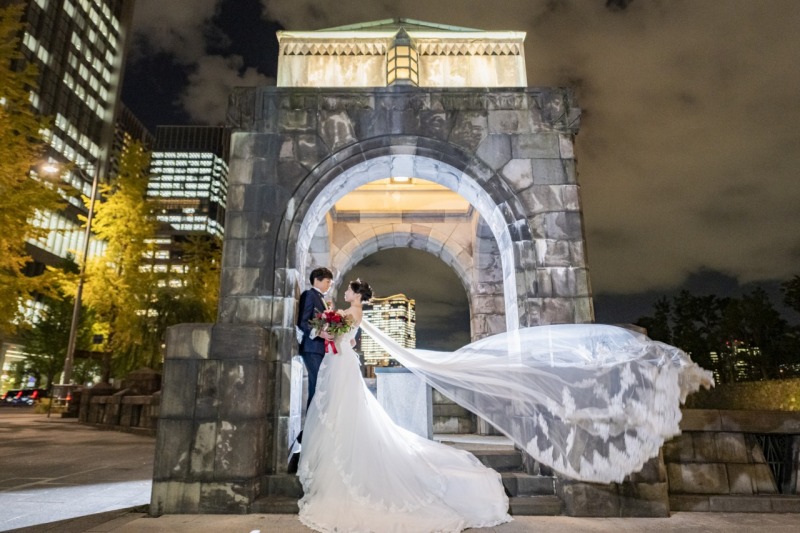 ベールをなびかせるショット