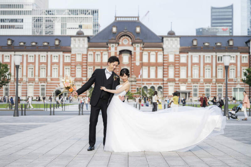 ドレスなびかせショット