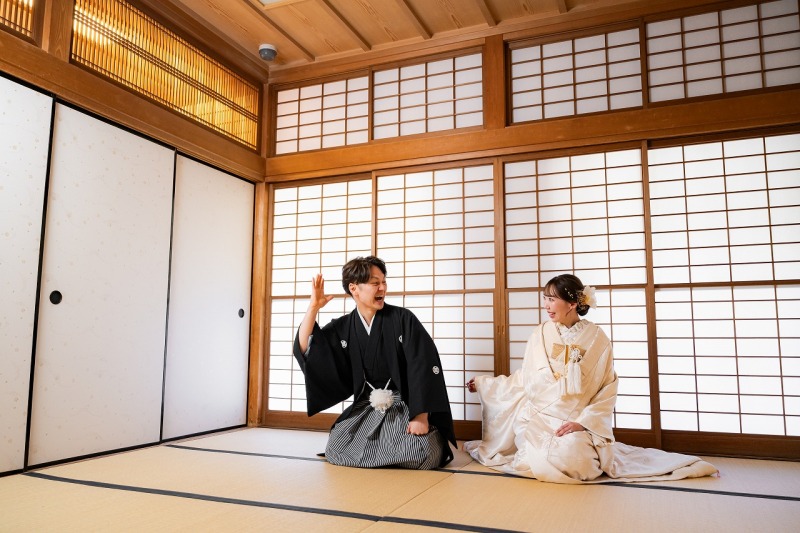 笑顔あふれる和室での自然体なひととき