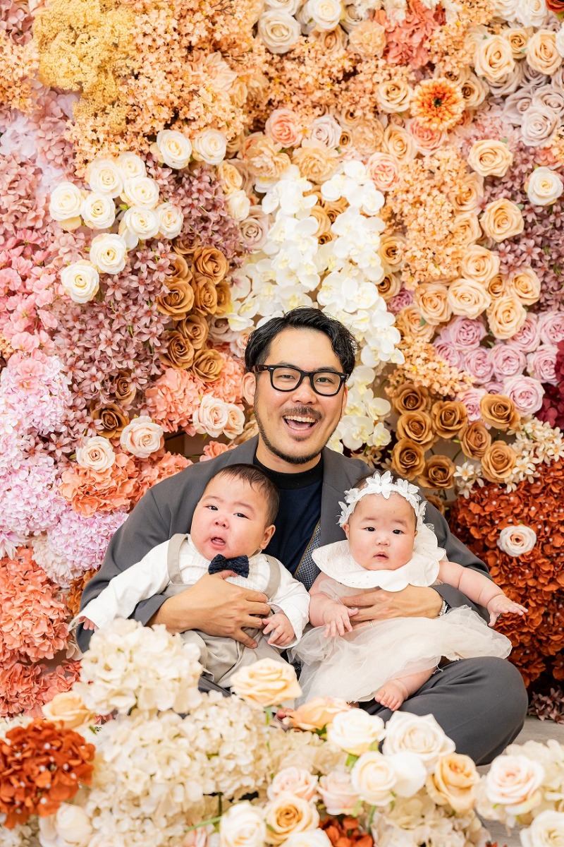 パパと双子ちゃんの3ショット