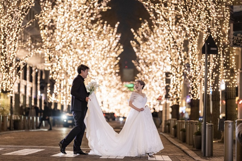 イルミネーションの中をご一緒に♪