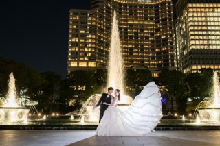 東京駅、和田倉噴水公園で王道ウェディングフォト！