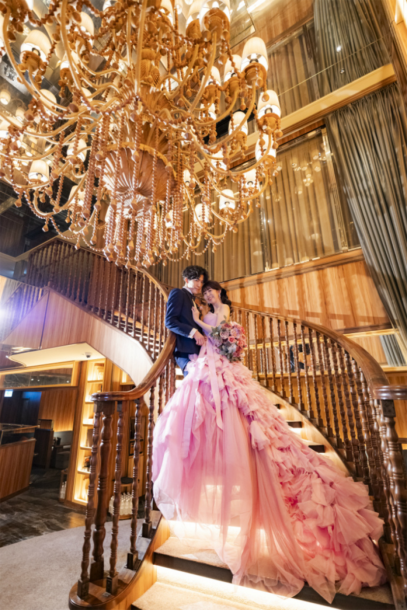 豪華なラウンジにて秘密の前撮り♡