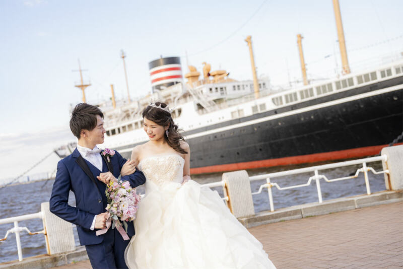 氷川丸の前で門出の一枚を！