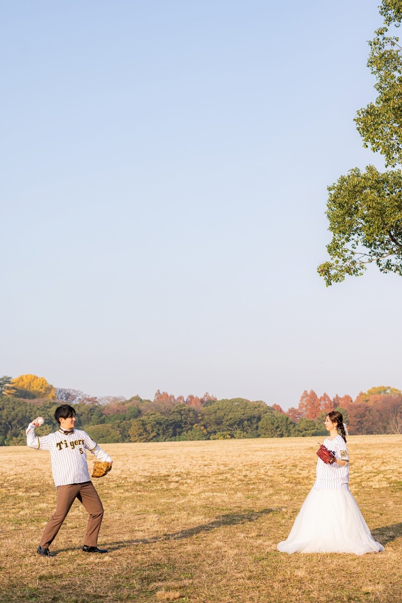 応援するチームと一緒に残す、ウェディングフォト!