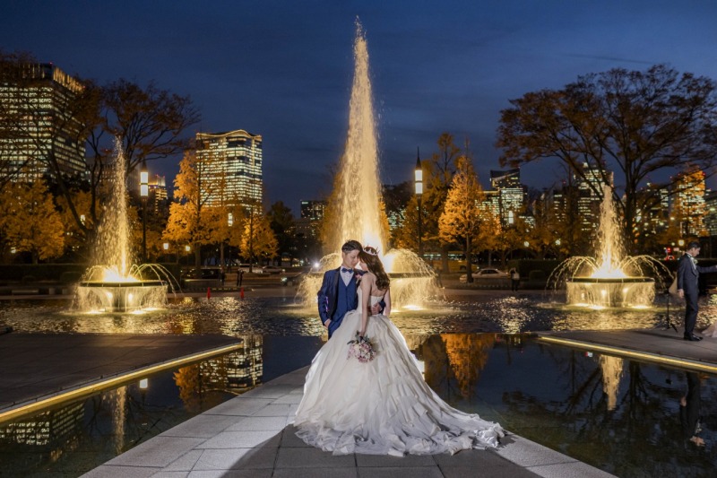 噴水をバックに♡