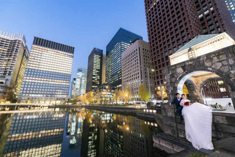 和田倉門の夜景と☆