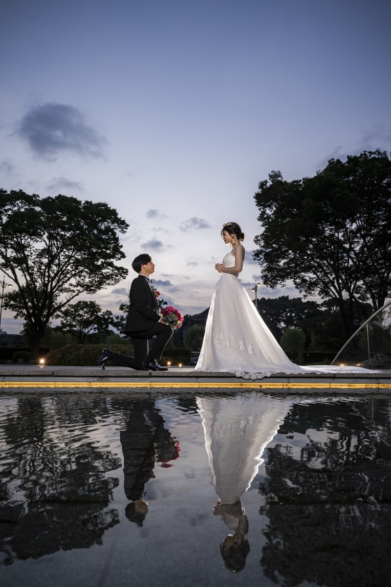 和田倉門噴水公園前で