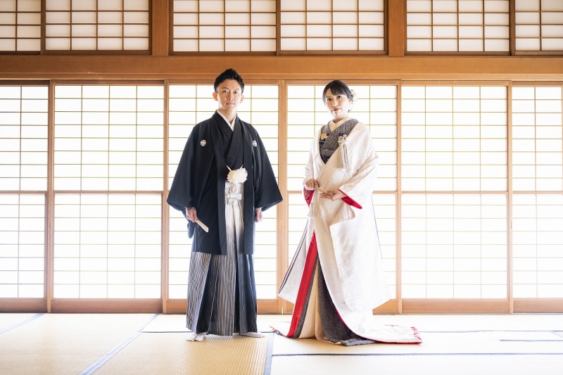 和室での型物写真