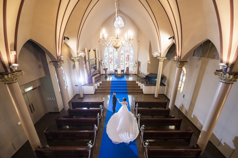 バージンロードを歩きながら